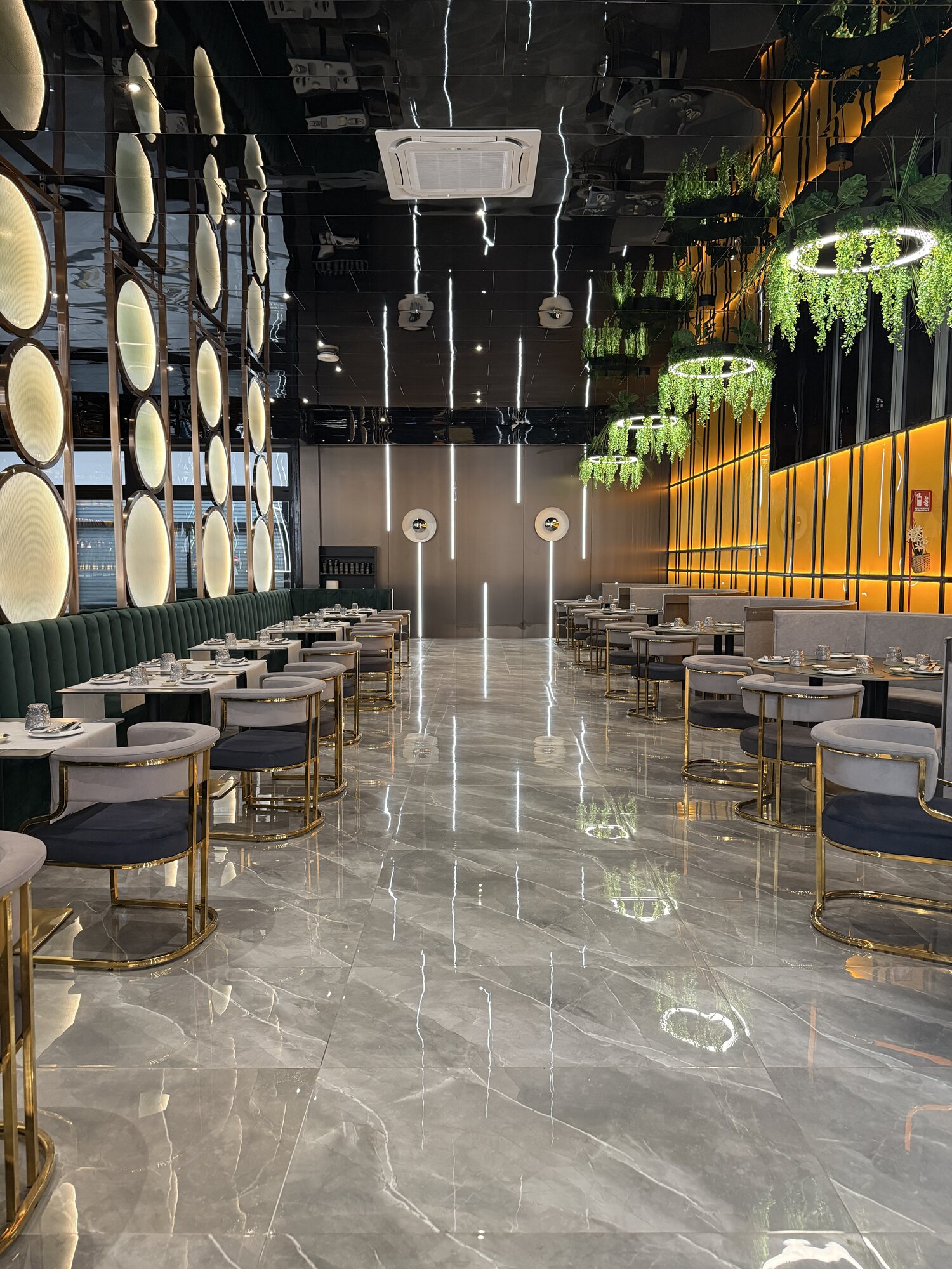 Allestimento della sala MIZU